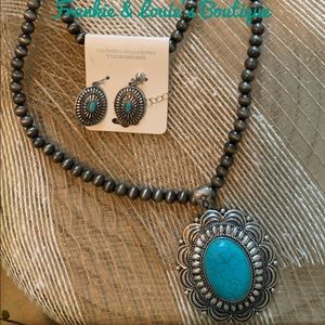 Navajo inspired Turquoise necklace